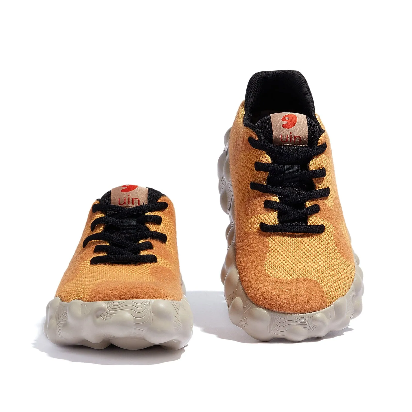 Golden Cream Figueras I Women Outdoor Day