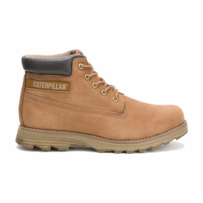 Rugged Comfort Extreme Conditions Footwear Caterpillar Men??s Founder Chukka Boot P717819 in Bronze Brown