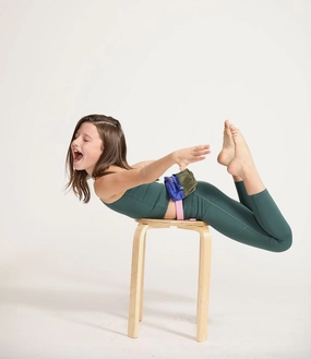 Comfortable Layer Ocean Glow All Day Leggings in Pine