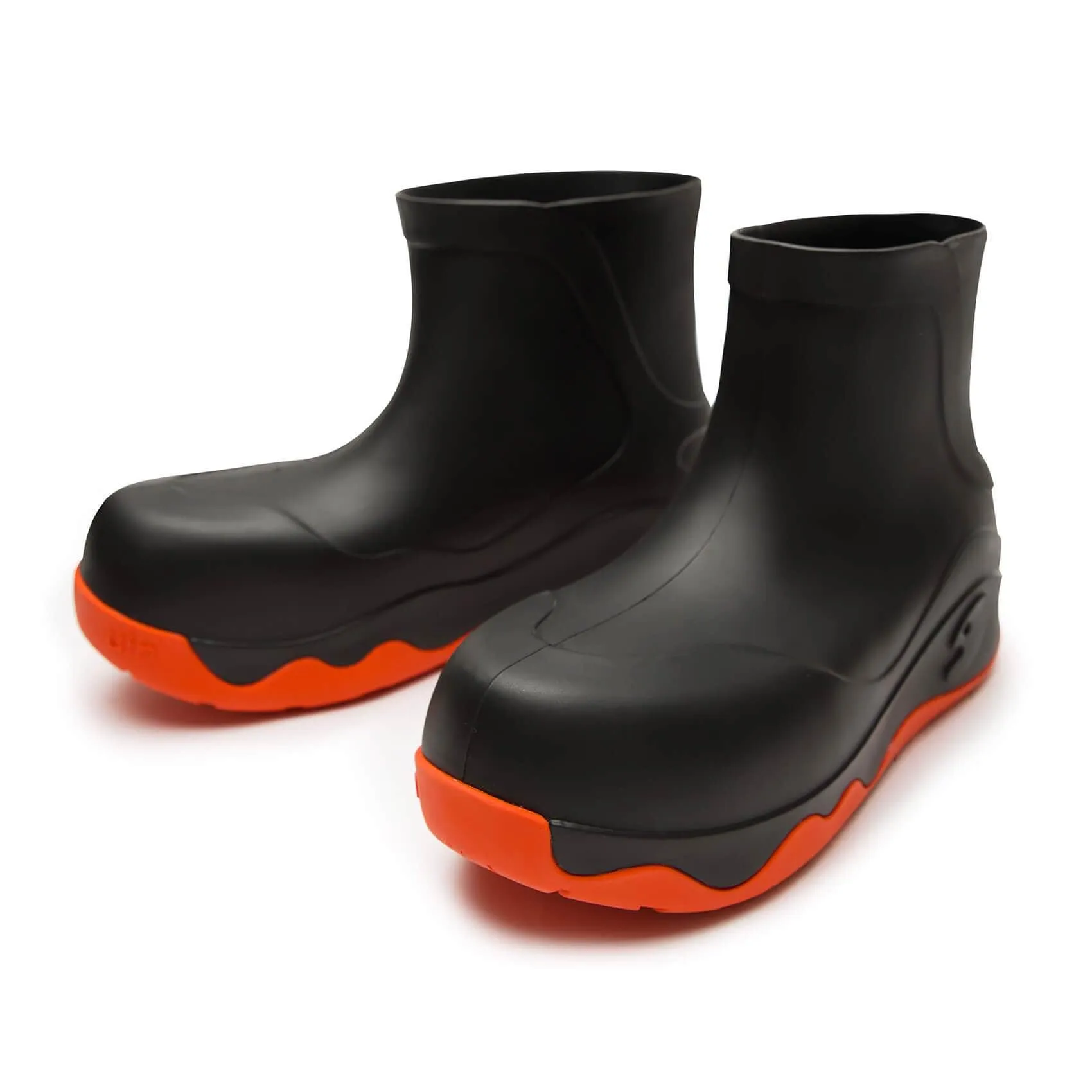 Mud Resistant Winter Walker Black Navarra Boots Women