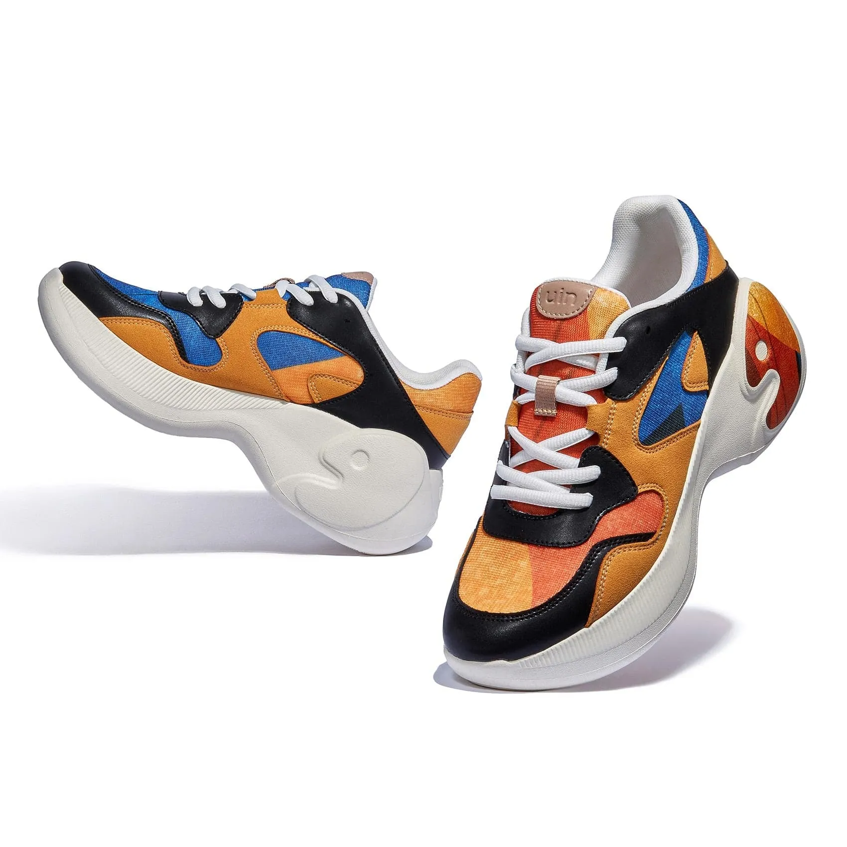 Airy Upper Street Glimpse Zaragoza I Women