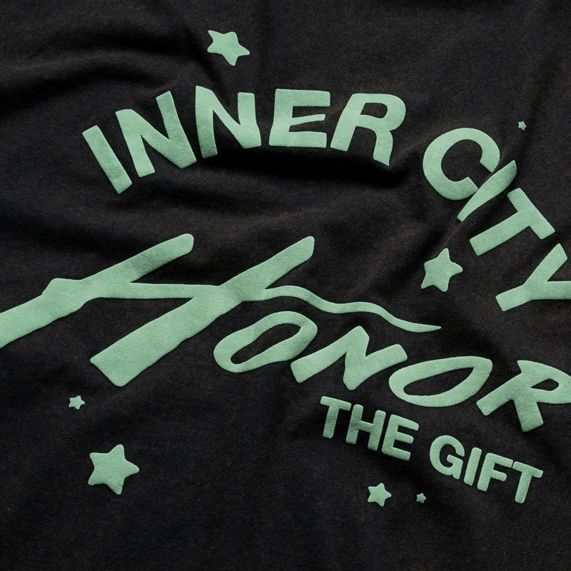 Warm Gloves Open Heart Honor The Gift Live For The Moments Tee - Black