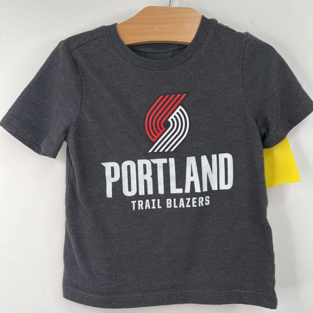Size 12-81m: NBA Black Blazers T-Shirt Snapped