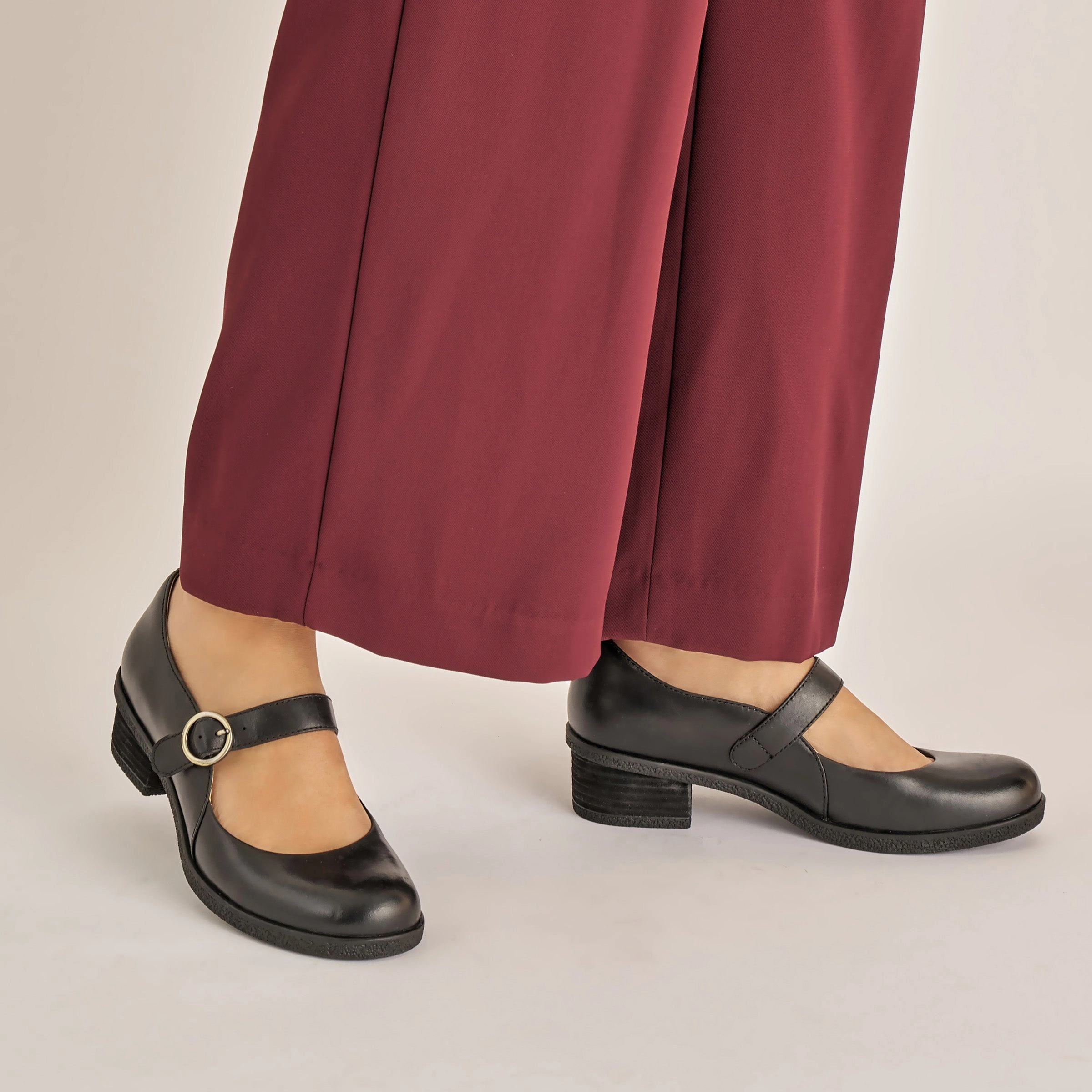 Elastic Goring Cool Appeal Deirdra Black Waterproof Burnished