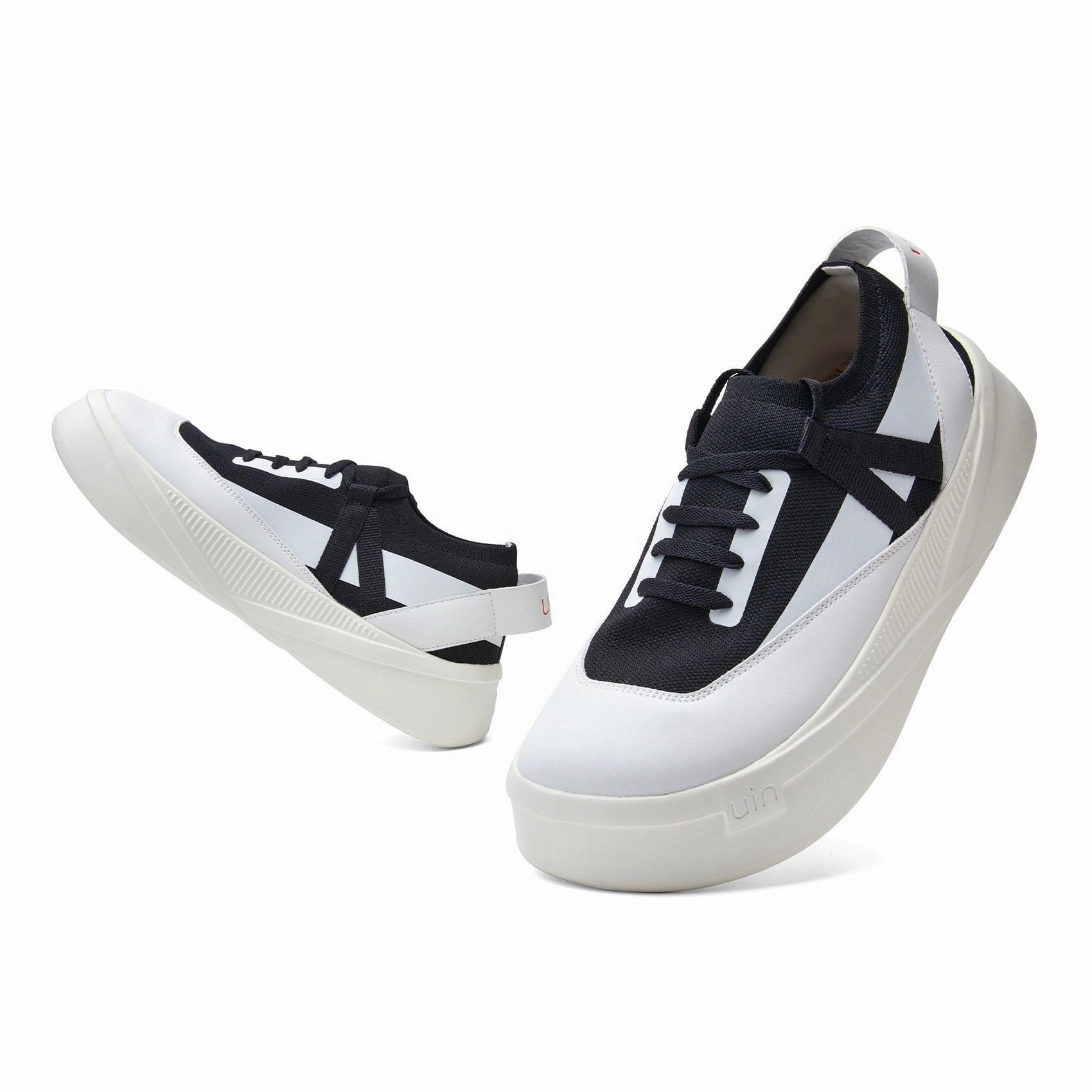 Classic Sleek Victoria IV Men Lace   Up Closure