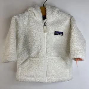 Sleek Casual Ergonomic Tailoring Size 3-6m: Patagonia White Fuzzy Zip-Up Hoodie