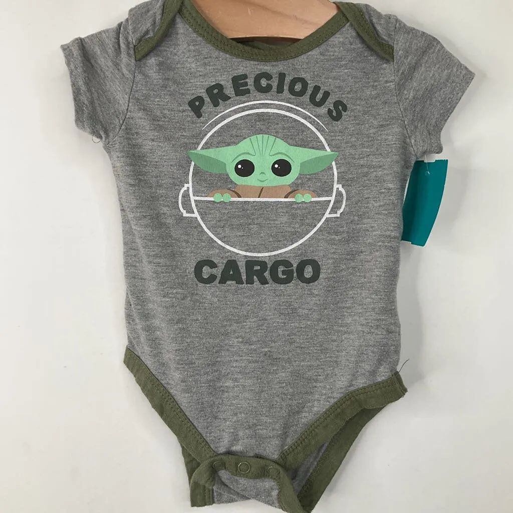 Little girl Skinny Size 3-6m: Star Wars "Precious Cargo" Grogo Sleeve Onesie