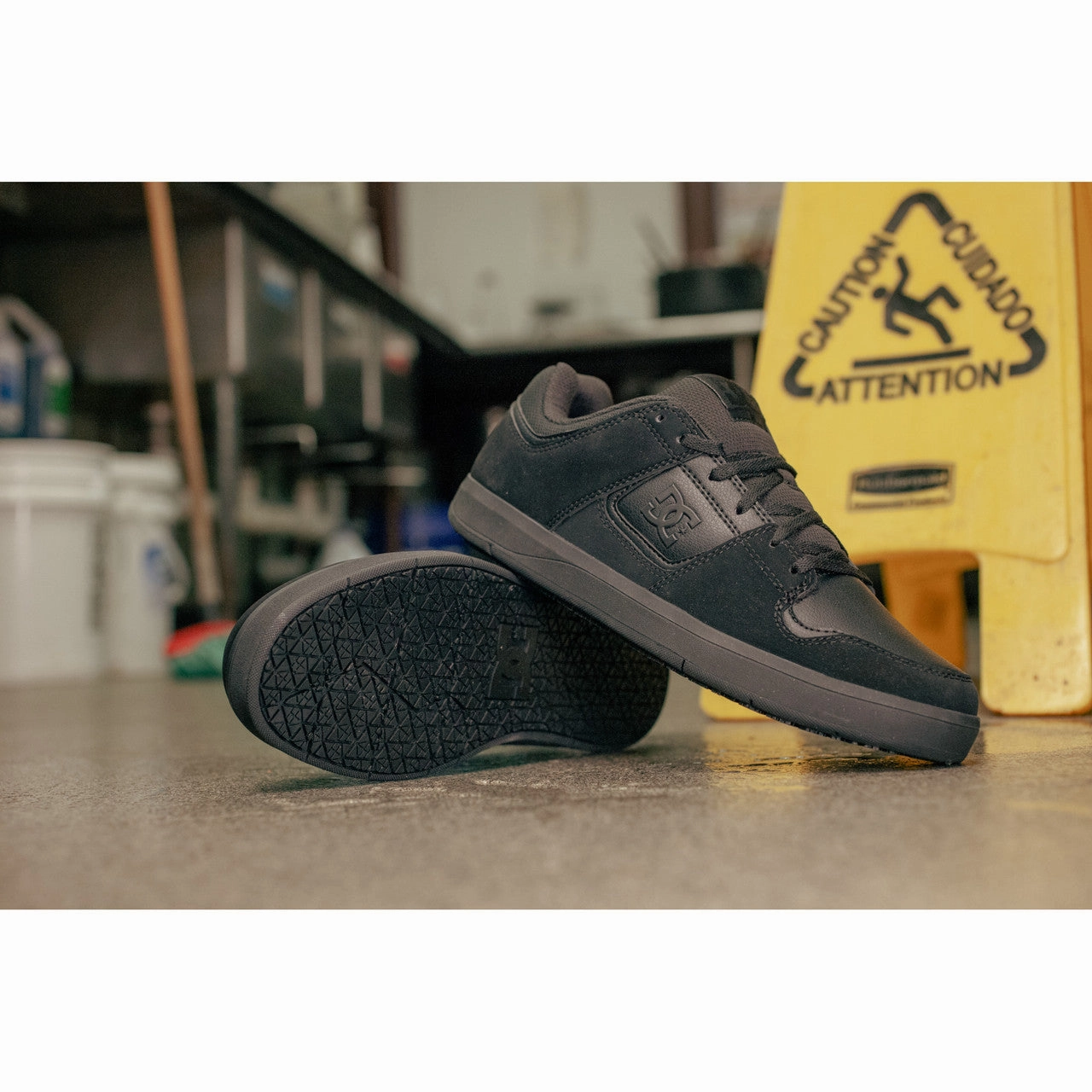 DC Work Cure Work Men's Slip-Resistant Work Shoe DC60301 In Black Padded Cushion Waterproof Traction