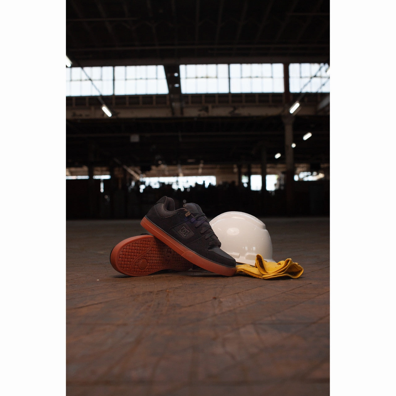 DC Work Pure Work Men's Work Shoe DC60202 In Black and Gum Waterproof Safety