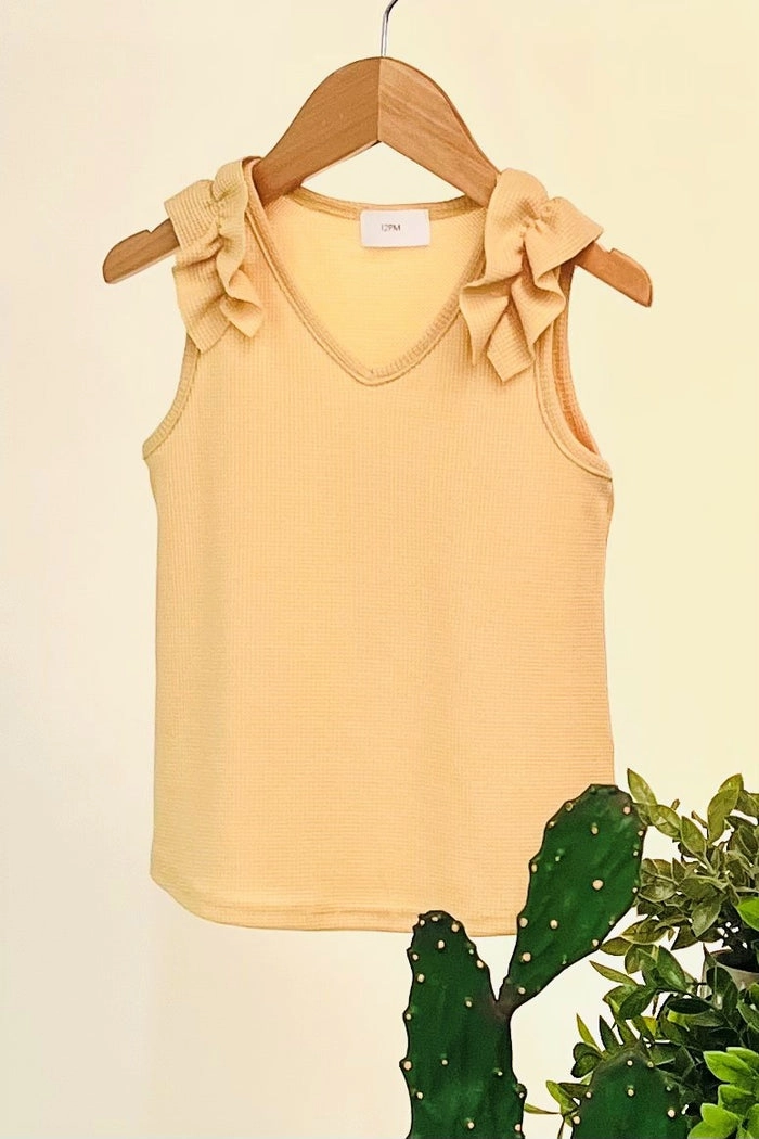 V-neck Thermal Sleeveless Ruffle Top DoubleLayeredHem