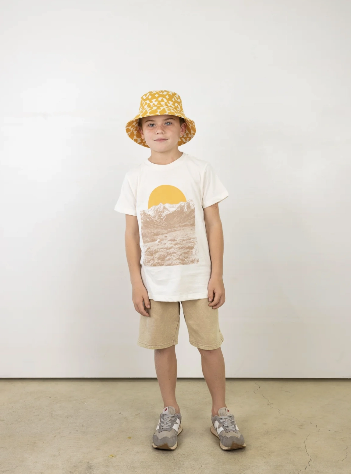 Mountains are Calling Tee Travel Vibe Neat Edge