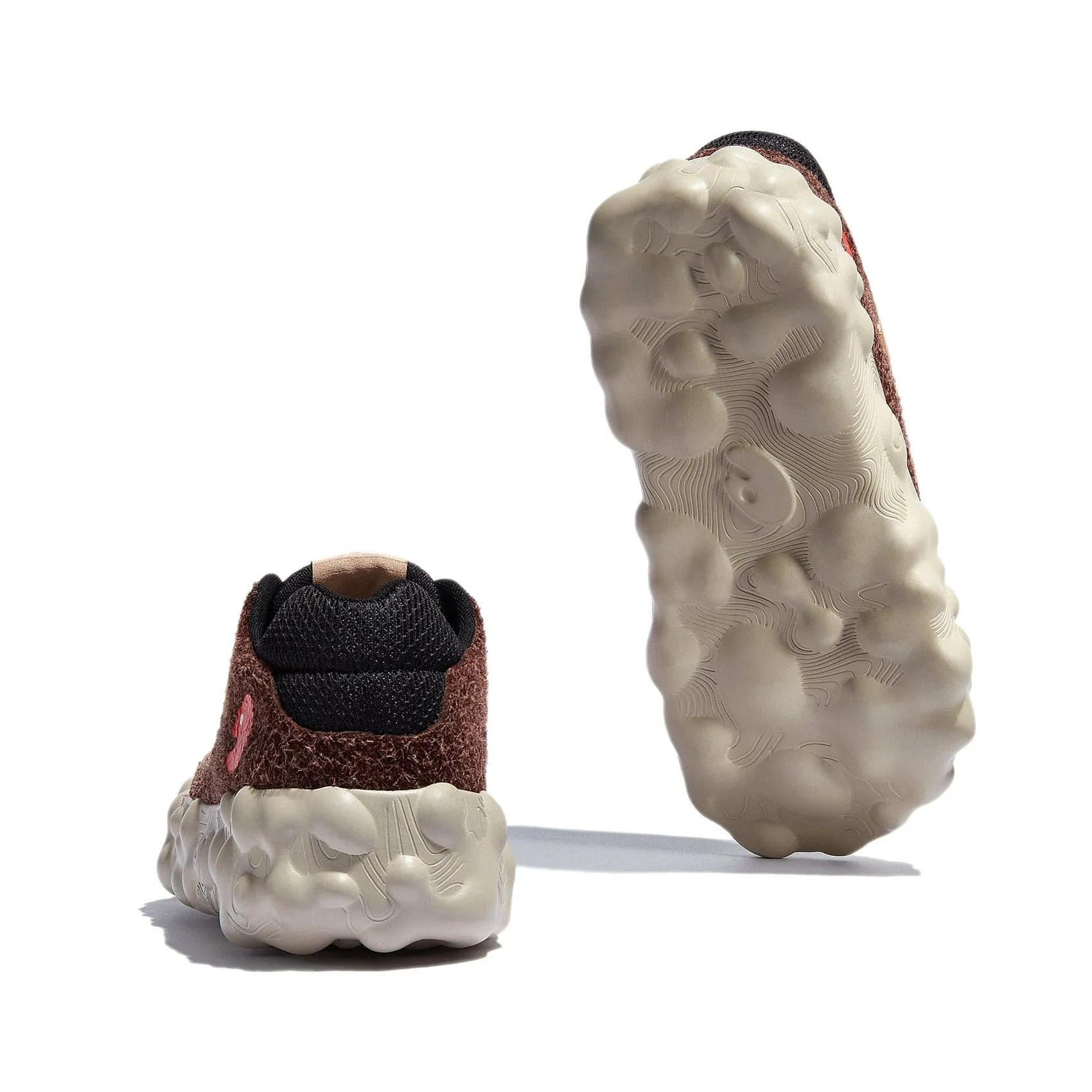 Flurry Caramel Figueras I Women Enhanced Grip Pattern Effortless Feel