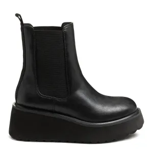 Heyday All Black Platform Chelsea Boot Parent Stylish Look