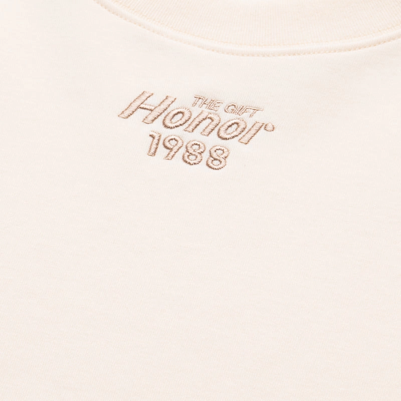 Hero Tale Honor The Gift Pendant Box Tee - Bone