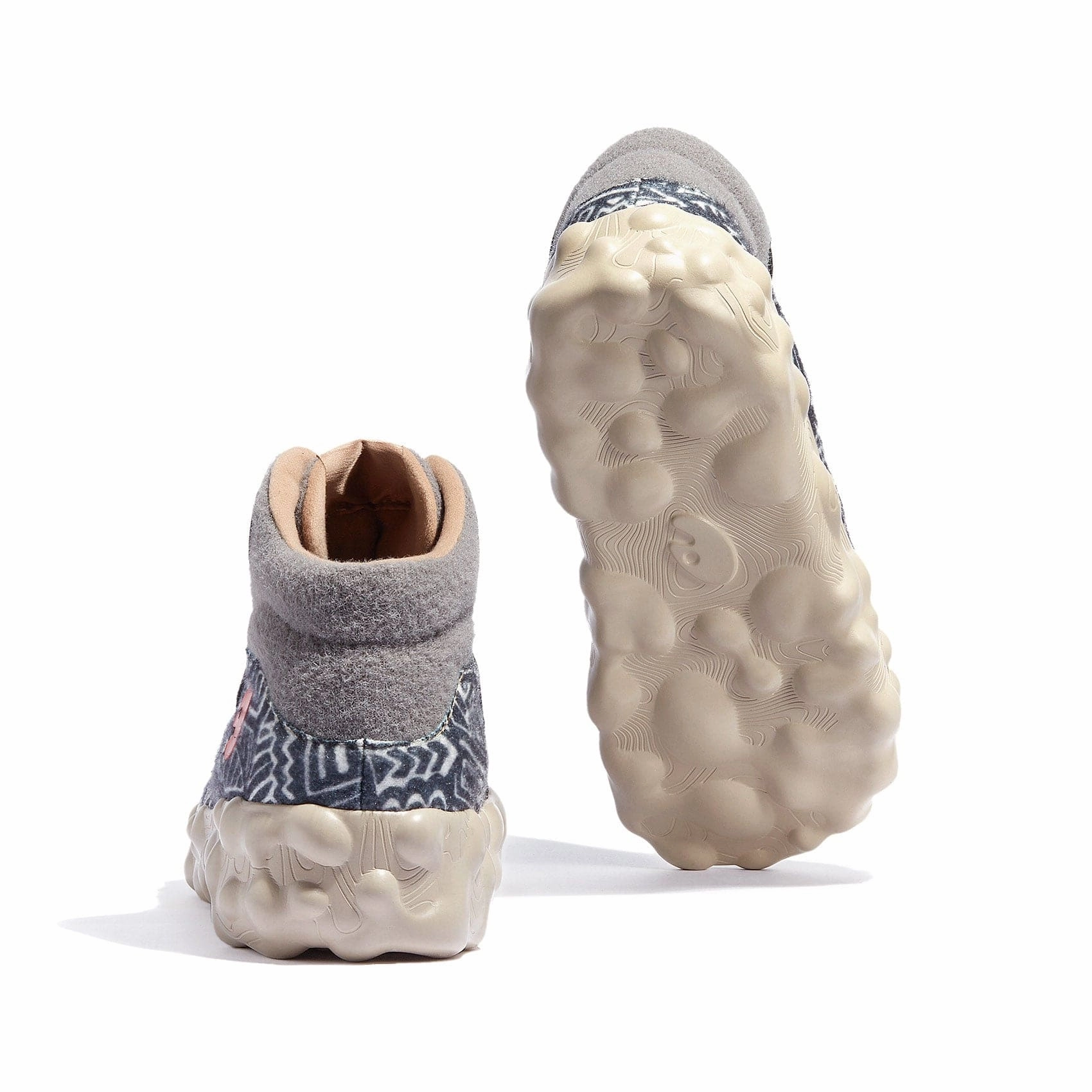 Athletic Apparel Well Cushioned Tribal Symbols Figueras III Men