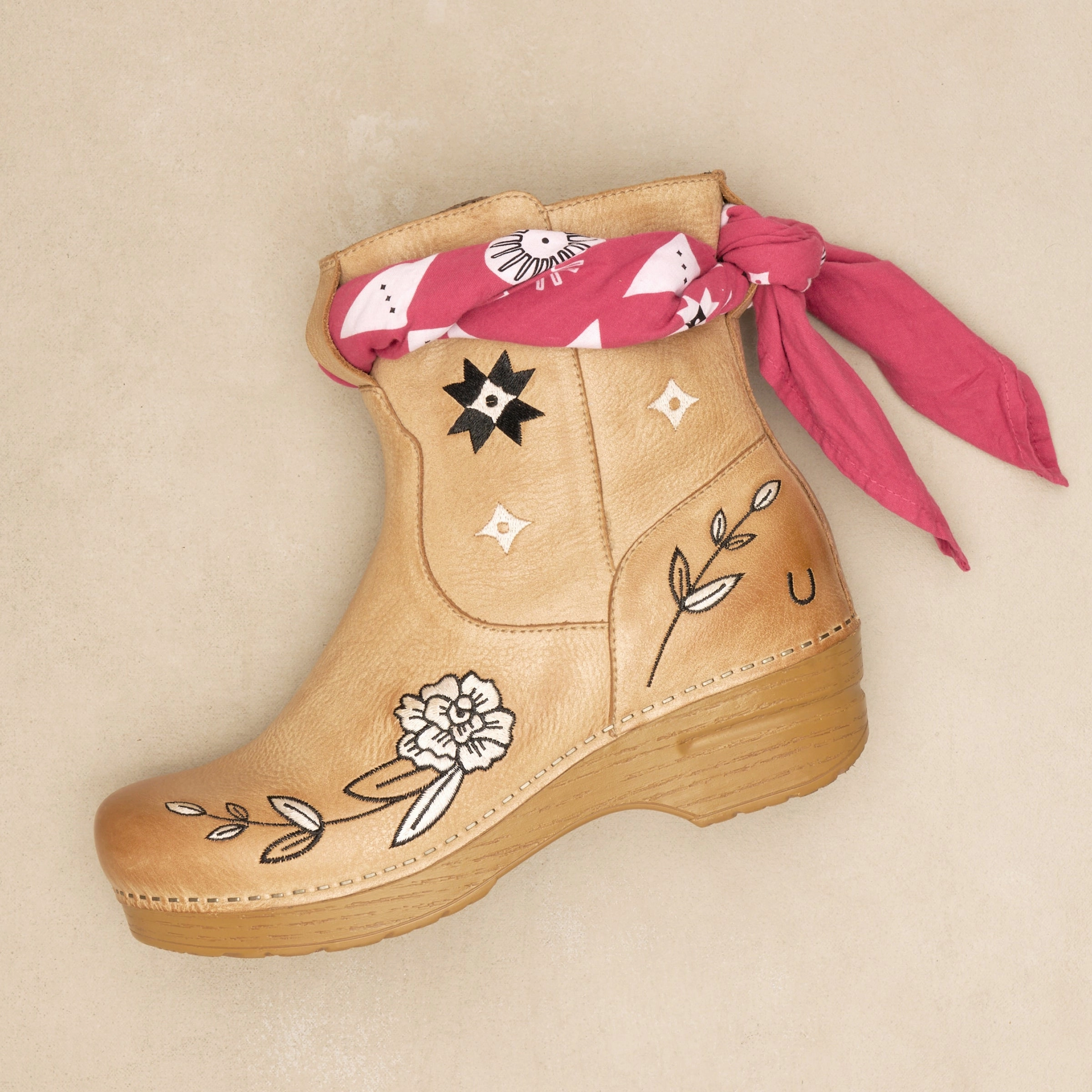 Molded Contour Fit Jenni Boot Honey Distressed