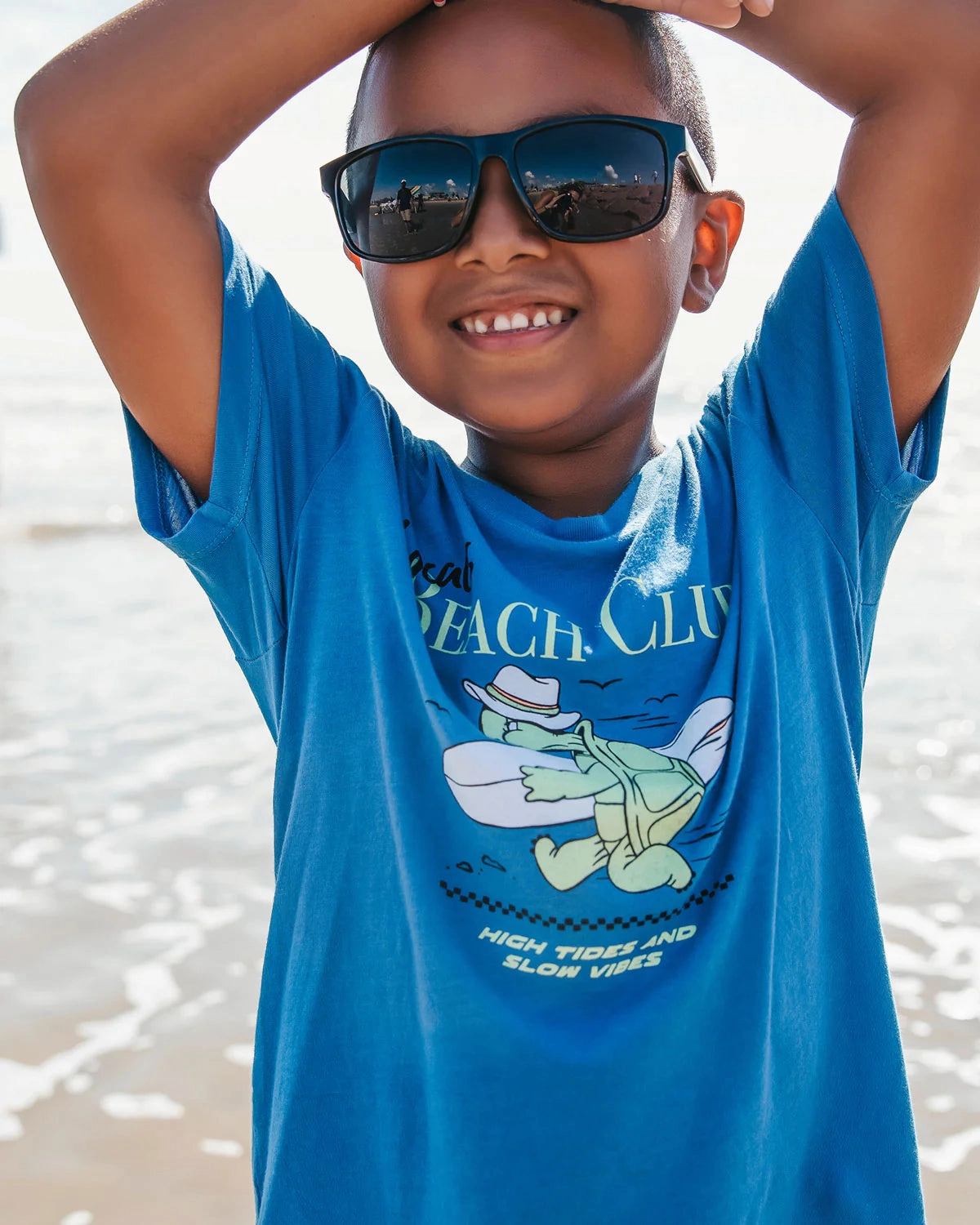 Modern Outfit AntiOdor Fabric Local's Beach Club Vintage Tee