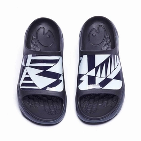 Good Weather Light Travel Prism Ibiza Slides
