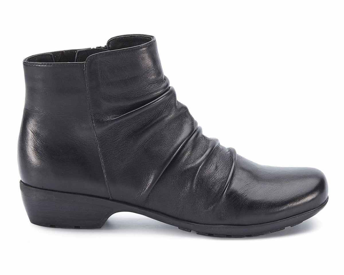 Slip Resistant Night Travel Rugged Built Urban Traveler Ros Hommerson Esme Women's Inside Zipper Ankle Booties In Black