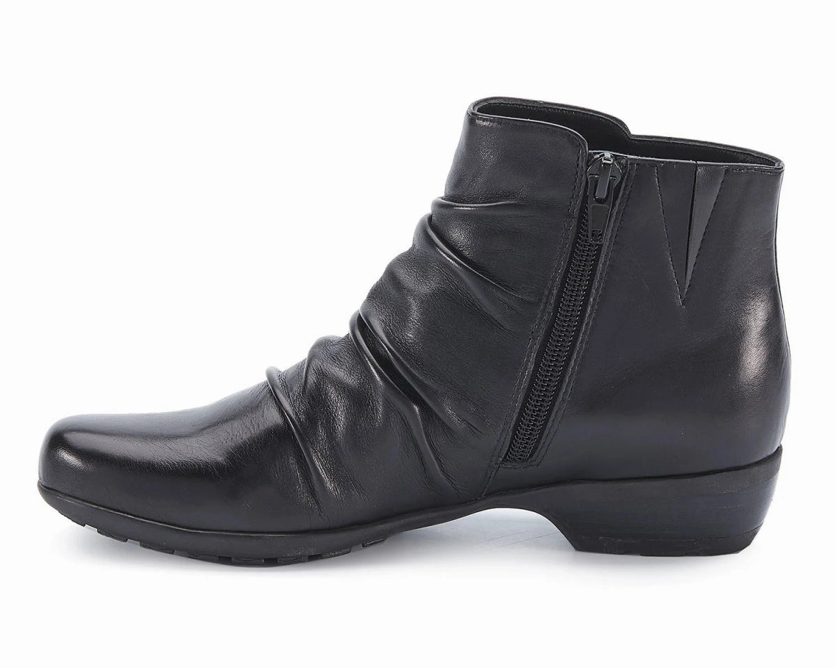 Ros Hommerson Esme Women's Inside Zipper Ankle Booties In Black Cozy Lined Quick Drying Rainy Day Commuter