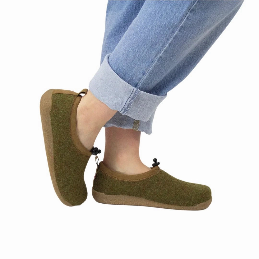 Slip Sneakers Sanita Samso Unisex Slippers In Green