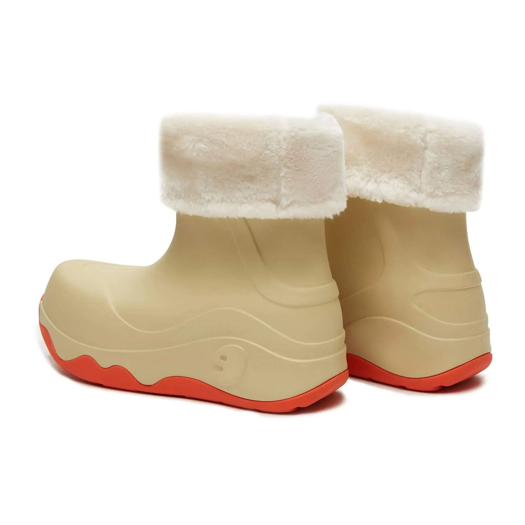 Rugged Build Wheat Navarra Boots with Napped Linings Women