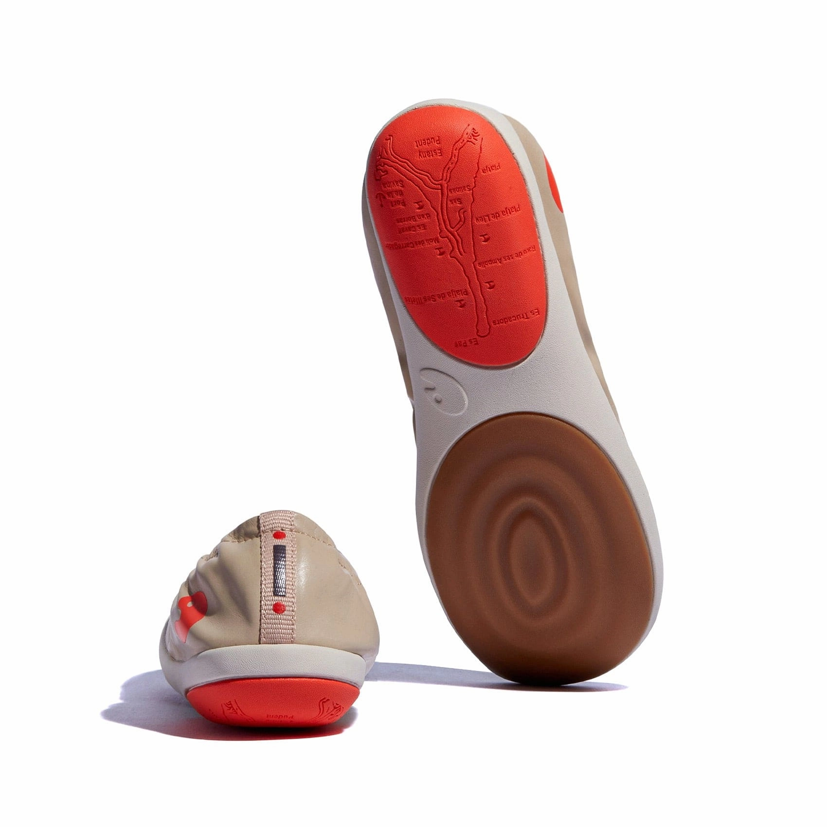 Commute Ease Cozy Cushion Sesame Illetes IV Women