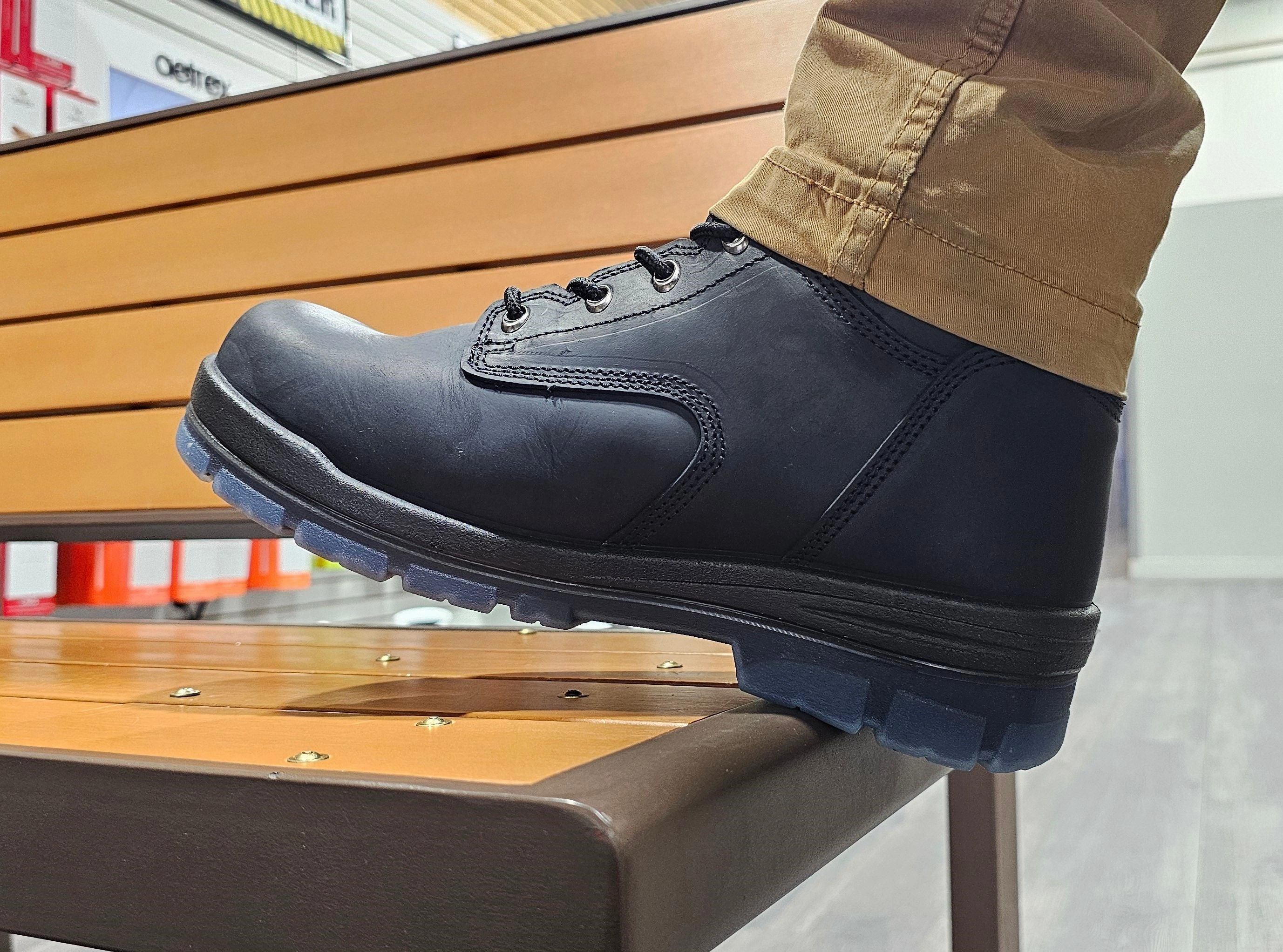 SHOEWORKS 6" W/P BLK BOOT Moisture Wicking Liner versatile trail running shoes