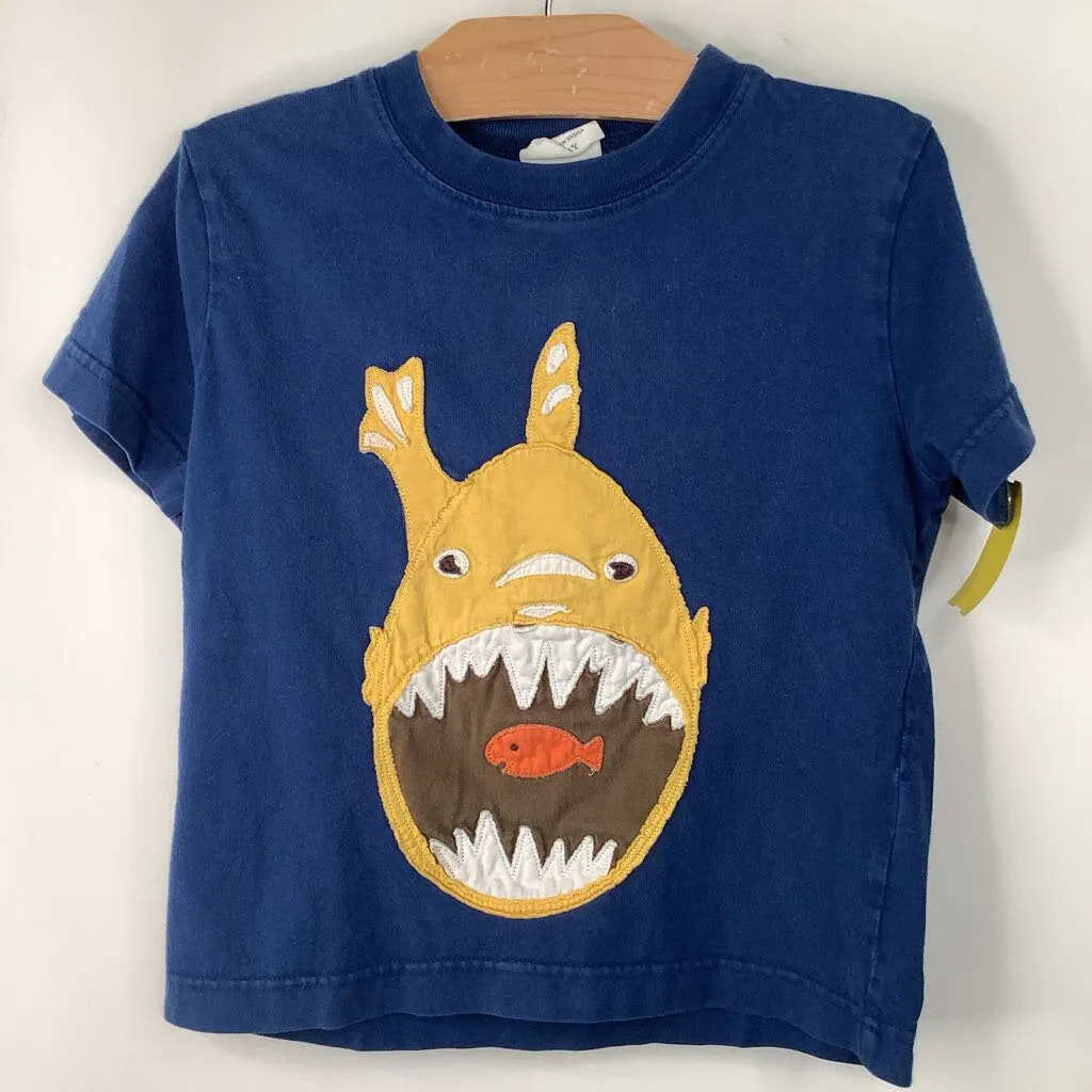 Sparkly kids' wear Size 3-4: Mini Boden Blue/Yellow Shark T-Shirt