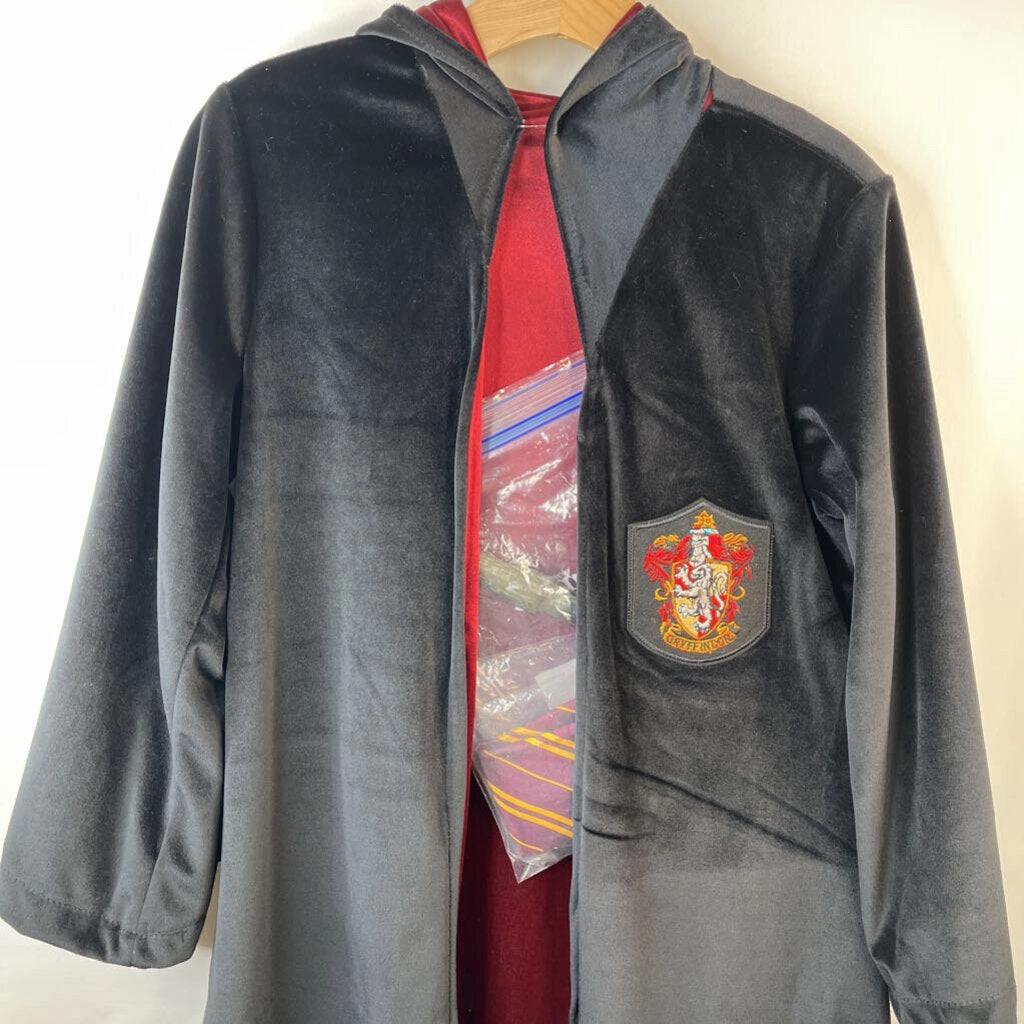 Size 10: Rubies Harry Potter Black Velvet Gryffindor Robe w/ Wand, Tie & Glasses