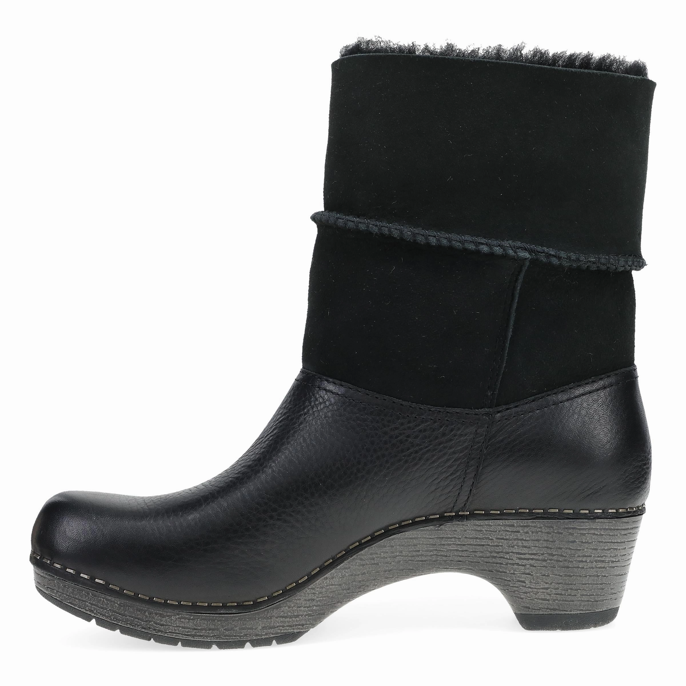 Lillith Black Waxy Milled Comfortable Buckle Classic Pumps