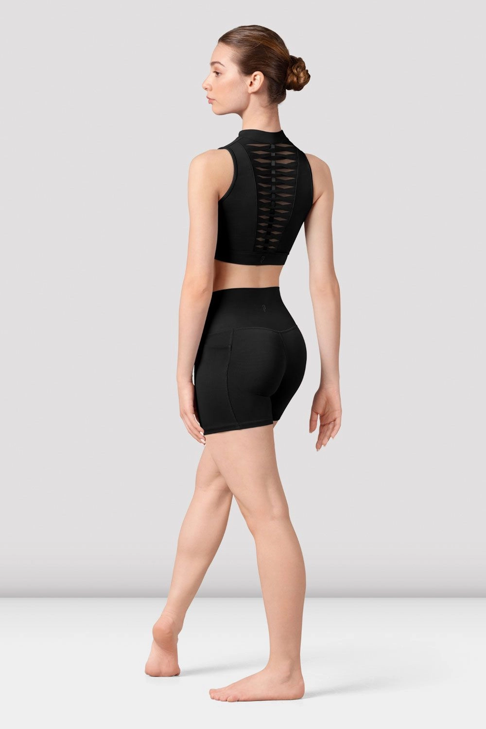 functionality Ladies Harrieta V Front Short