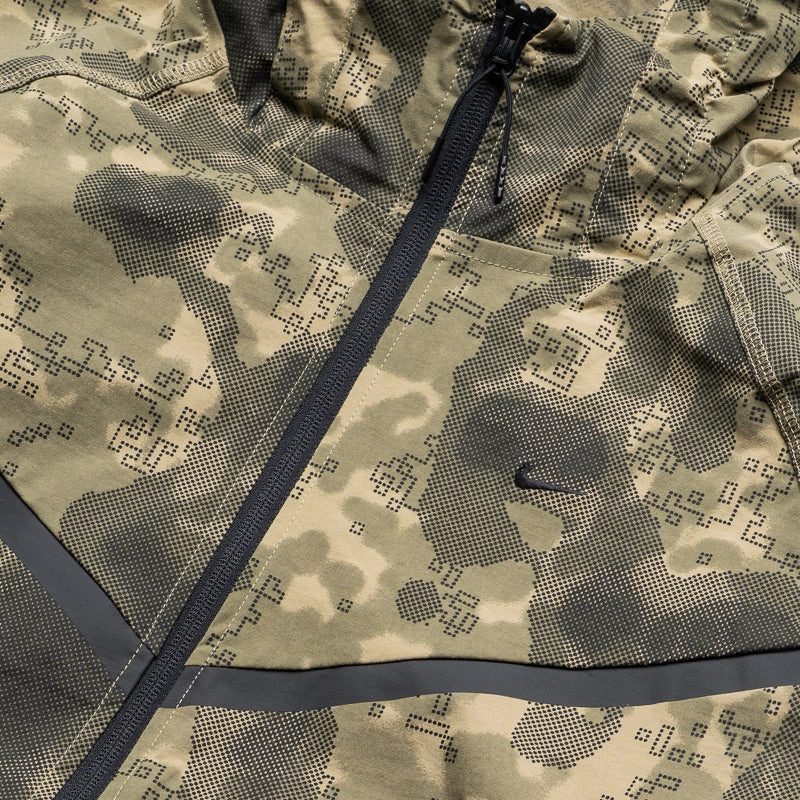 Urban Chic Nike Tech Woven Camo Jacket - Neutral Olive/Black