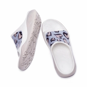 Throbbing Ibiza Slides Breathable Slip On