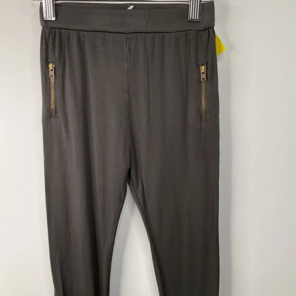 Detachable Washable Size 4: Kate Quinn Green Pants